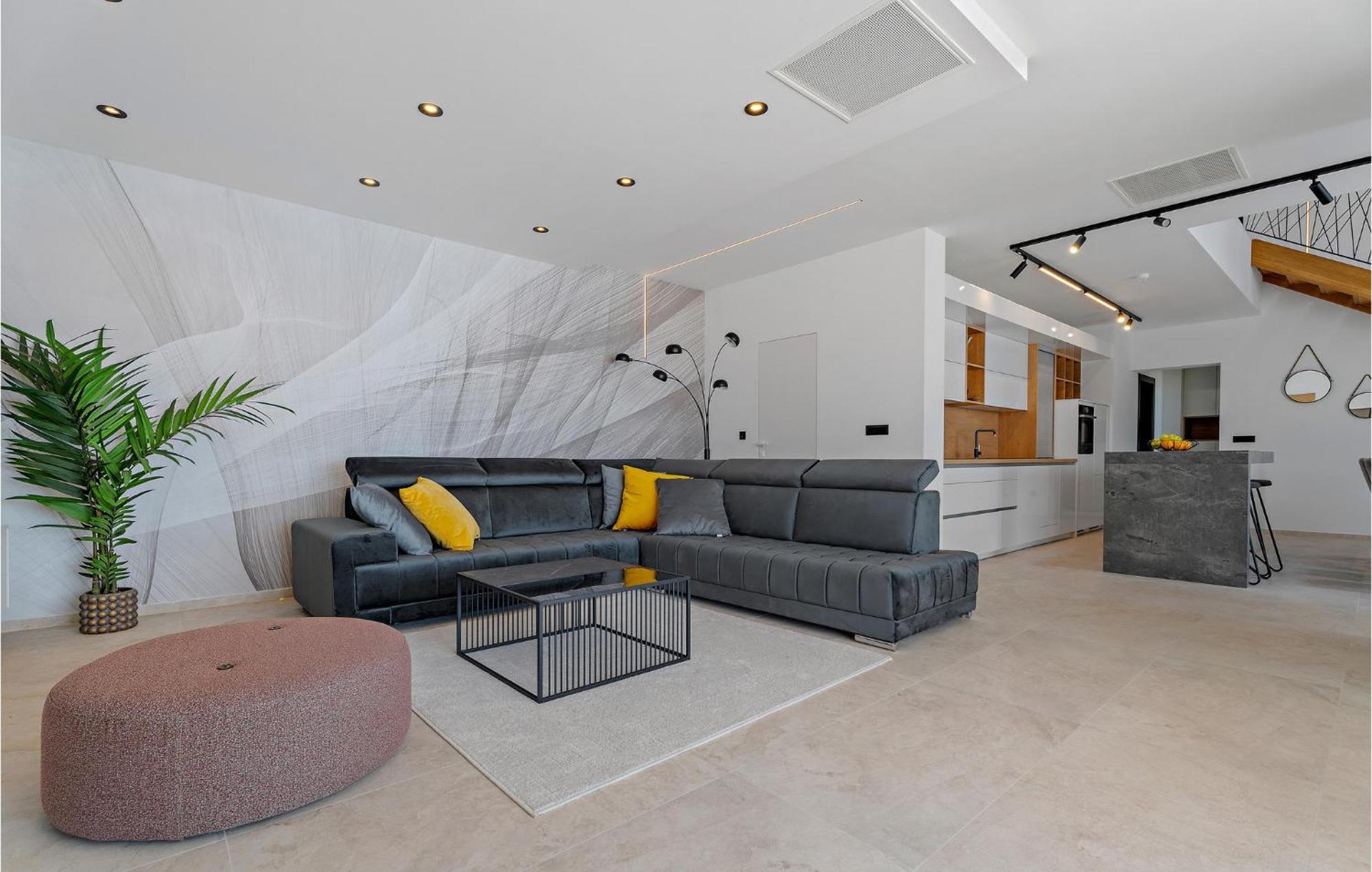 Beautiful Home In Omis With Kitchen ภายนอก รูปภาพ