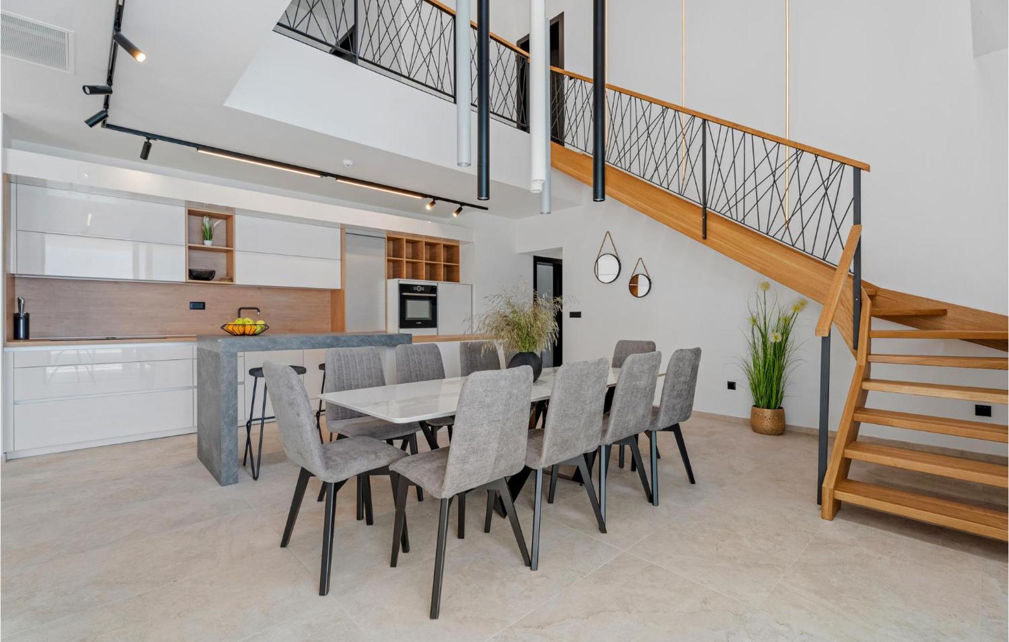 Beautiful Home In Omis With Kitchen ภายนอก รูปภาพ