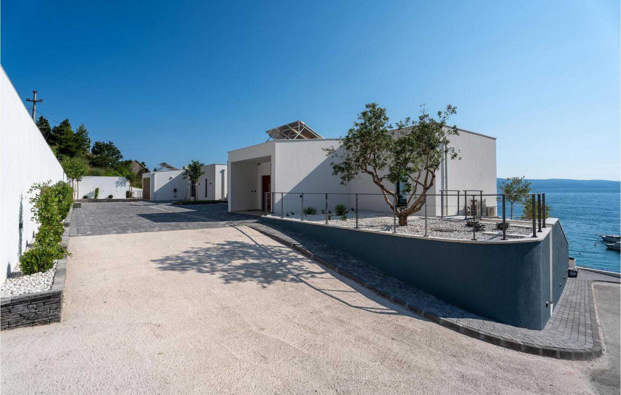 Beautiful Home In Omis With Kitchen ภายนอก รูปภาพ